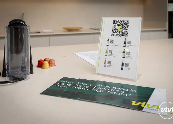 Vivi Homes - Fari Pool, Sauna, Gym & Sea View