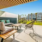 Vivi Homes - Fari Pool, Sauna, Gym & Sea View 아파트 토레몰리노스