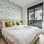 Vivi Homes - Fari Pool, Sauna, Gym & Sea View 아파트 토레몰리노스