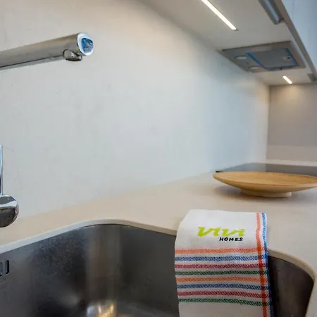 Vivi Homes - Fari Pool, Sauna, Gym & Sea View Torremolinos
